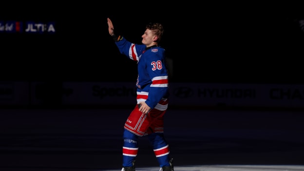 Chicago Blackhawks v New York Rangers