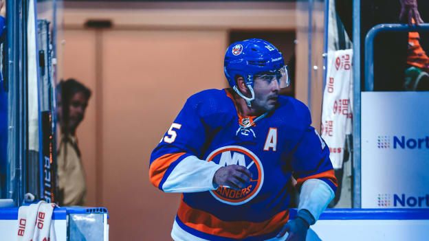 UBS Postgame Photos: Islanders 3, Senators 2