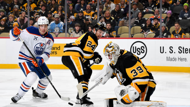 Edmonton Oilers v Pittsburgh Penguins