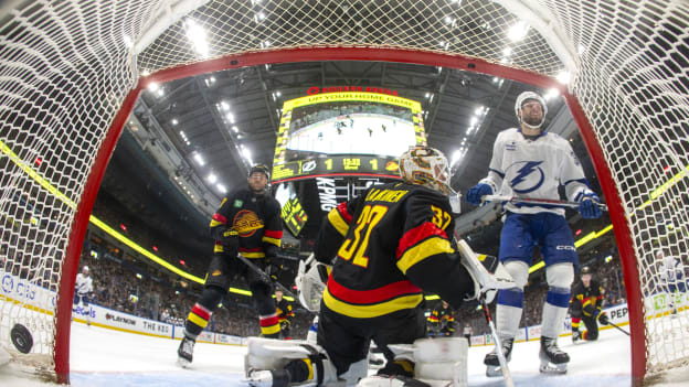 27810515_Tampa_Bay_Lightning_v_Vancouver_Canucks_Andrew_Taylor_(Greenfly)_20241208_235719