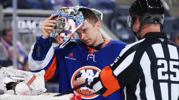 UBS Postgame Photos: Islanders 5, Blackhawks 4