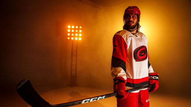 250806_Creative_Away_Jersey_Photoshoot_Stage_Chatfield__10