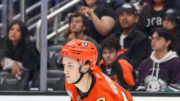 20250924_Kings_Ducks_Robinson_0219