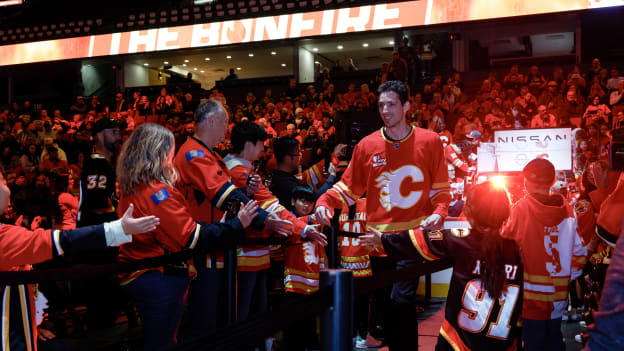 20251004_BONFIRE_FLA0313_JP