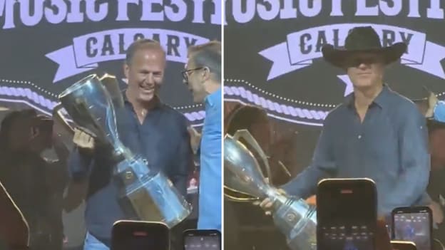 Cooper apporte le trophée des 4 nations au Stampede de Calgary
