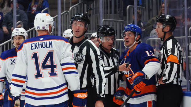 Edmonton Oilers v New York Islanders