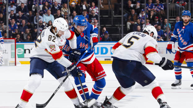 Florida Panthers v New York Rangers - Game One