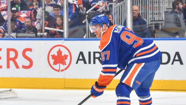 776207774_AD014_Jets_v_Oilers_1600