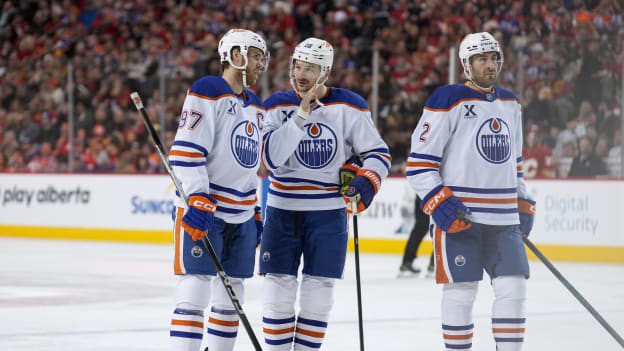Edmonton Oilers v Calgary Flames