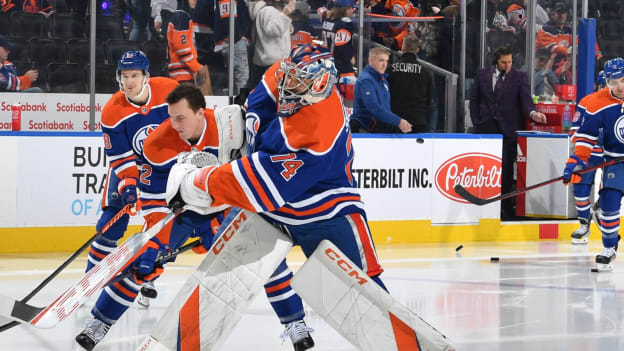 GALLERY: Oilers vs. Avalanche