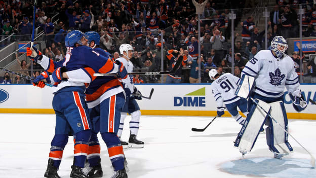 Socios.com Postgame Photos: Islanders 7, Maple Leafs 2