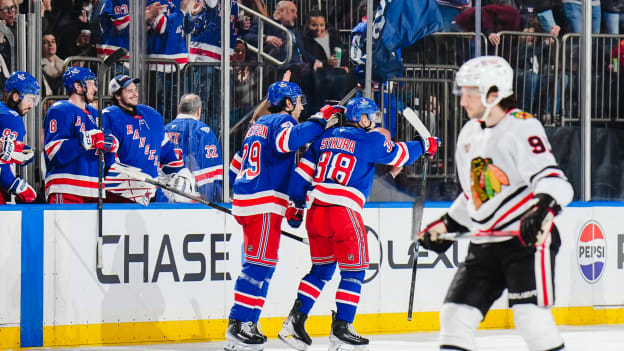 Chicago Blackhawks v New York Rangers