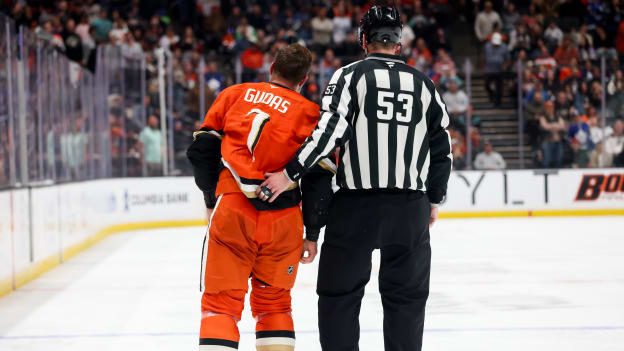 42063863_Toronto_Maple_Leafs_v_Anaheim_Ducks_Deleted_User_20260331_040631