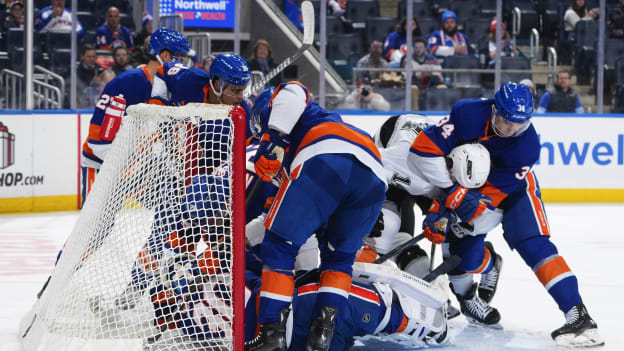 UBS Postgame Photos: Kings 3, Islanders 1