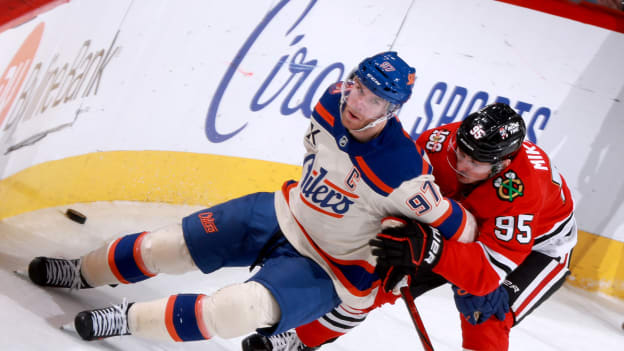 Edmonton Oilers v Chicago Blackhawks