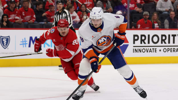 UBS Postgame Photos: Red Wings 2, Islanders 1