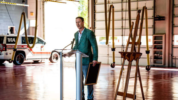 Frisco Fire Department unveils Stars-themed fire truck