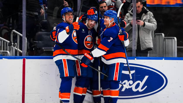 20251204_COL_NYI_GOAL_PELECH_p2-1