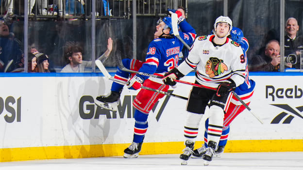 Chicago Blackhawks v New York Rangers