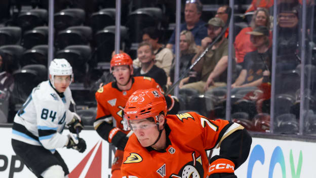 20250921_Kings_Ducks_Vasquez_0168