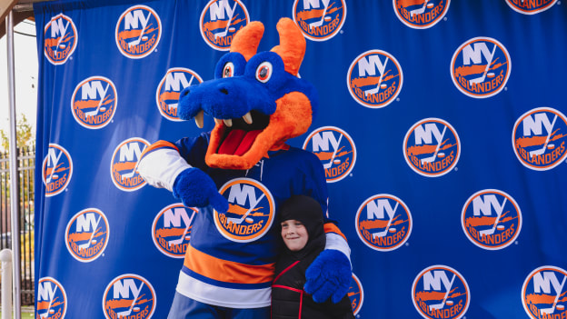 20251101_Sparky_Spooktacular_THEPARK-36