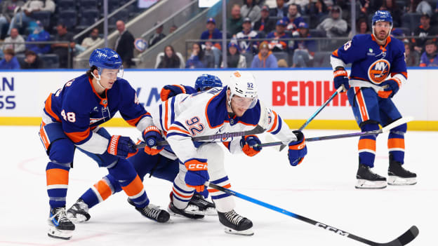 Edmonton Oilers v New York Islanders
