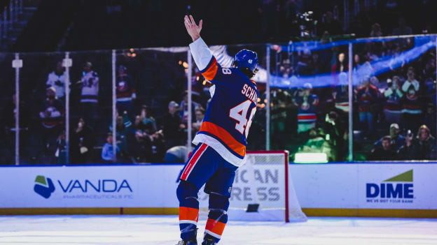 20251016_WIN_NYI_SJS_SCHAEFER_FIRSTSTAR-4