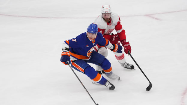 UBS Postgame Photos: Red Wings 4, Islanders 2