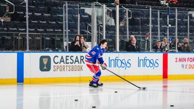 Chicago Blackhawks v New York Rangers