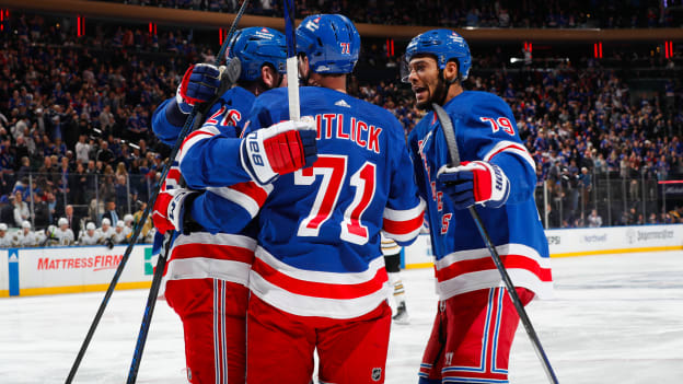 Boston Bruins v New York Rangers