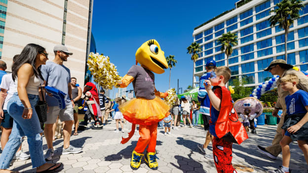 260328-ThunderBug-Birthday-061