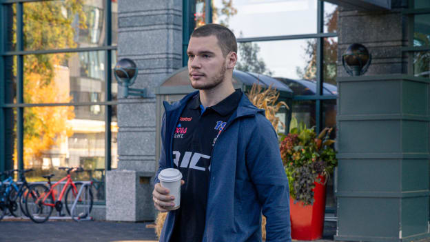 20251021_henrique_shirts-04