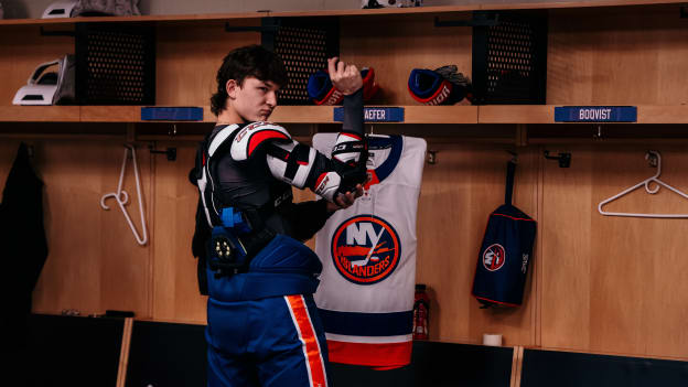 20251009_NYI_PIT_AWAY_Lockerroom-10
