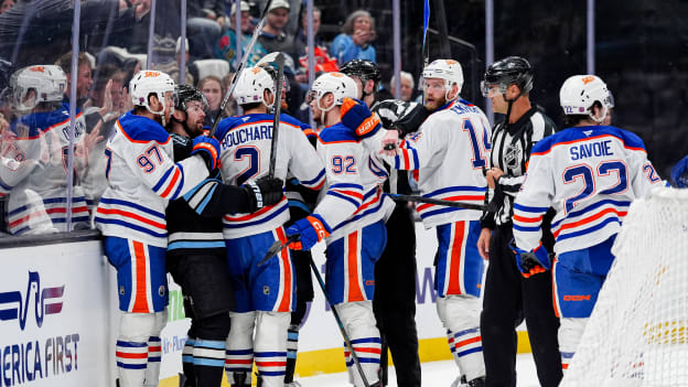 Edmonton Oilers v Utah Mammoth