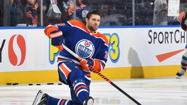 GALLERY: Oilers vs. Avalanche