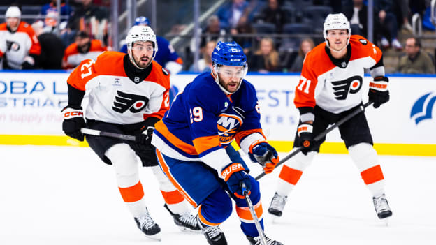 20251128_NY_PHI_EM-2