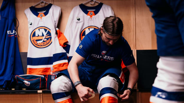20251009_NYI_PIT_AWAY_Lockerroom-6