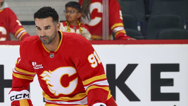 20251107_CGY_vs_CHI_FLA0015_GT