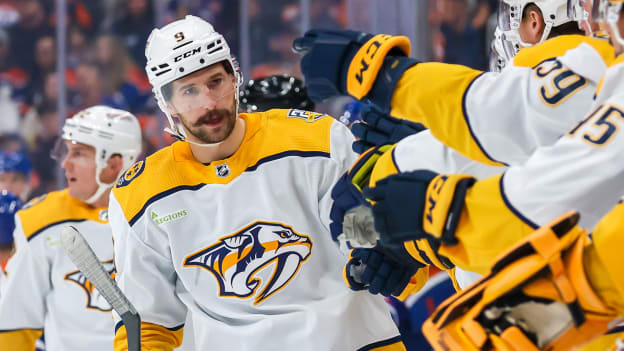 231124-Forsberg-Filip_celebration (Getty)