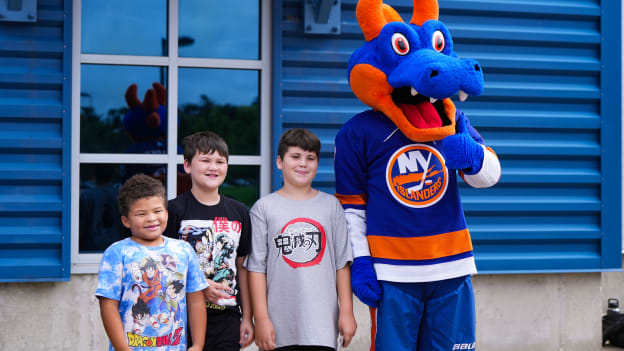 PHOTOS: Isles Children's Foundation and Northwell Health Backpack Stuffing and Distribution