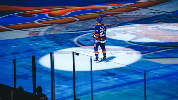 UBS Postgame Photos: Islanders 3, Flyers 1