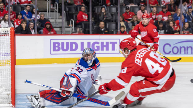 New York Rangers v Detroit Red Wings