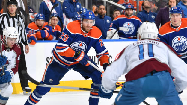 GALLERY: Oilers vs. Avalanche