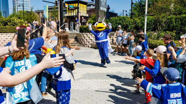 260328-ThunderBug-Birthday-029