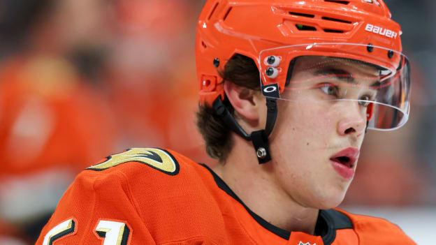 20250929_Sharks_Ducks_Robinson_0081