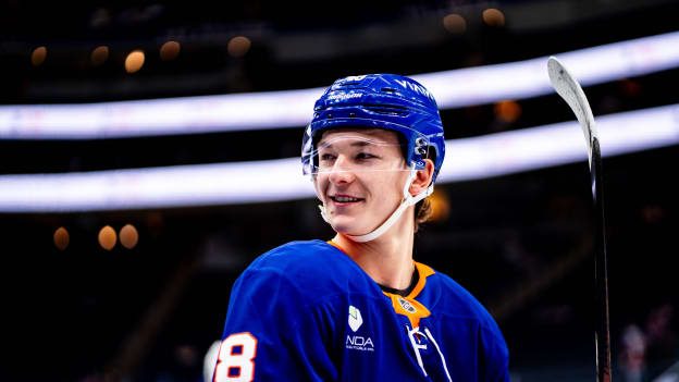20251123_NYI_SEA_WARMUPS-10