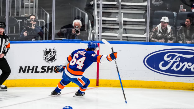 20260101_UTA_NYI_GOAL_RITCHIE-1