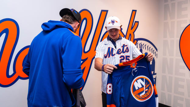 20250804_SCHAEFER_JERSEY_REVEAL_METS_1-7