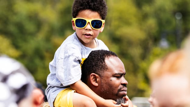 20250906_dle_bruins fan fest fitchburg33