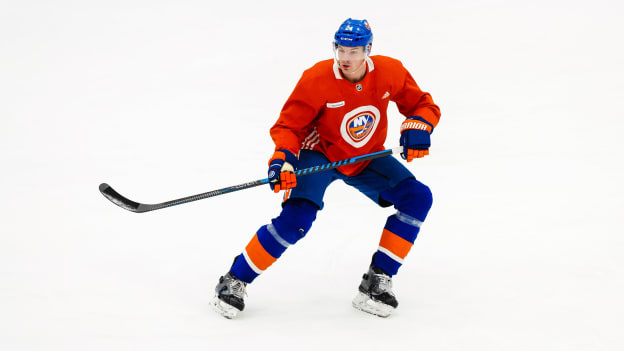 PHOTOS: Islanders Practice Dec. 28